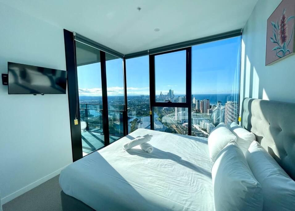 Апартаменты Stunning Oceanview 2Br In The Heart Of Broadbeach 44F Голд-Кост Экстерьер фото