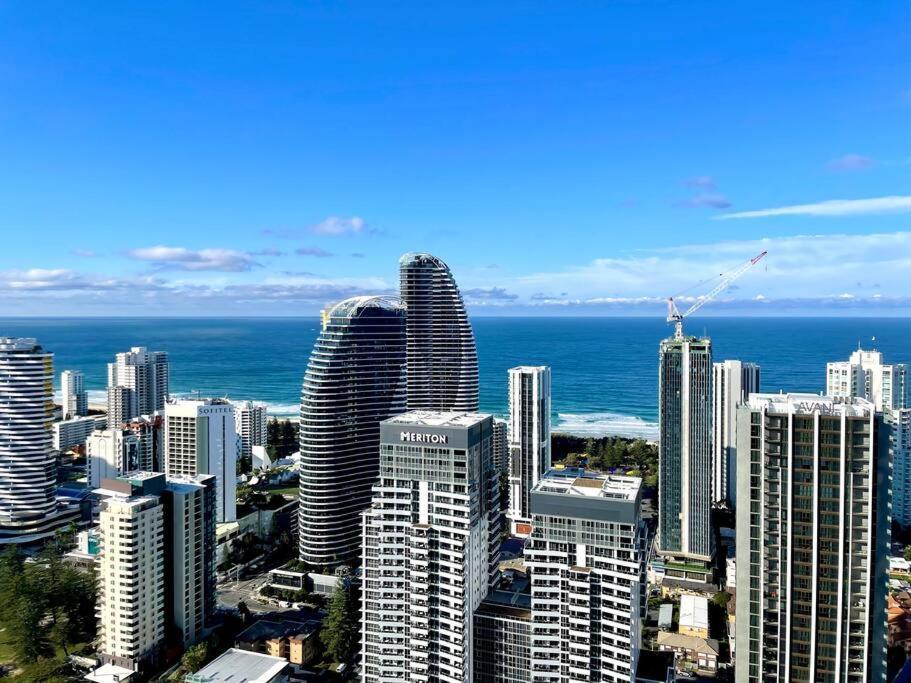 Апартаменты Stunning Oceanview 2Br In The Heart Of Broadbeach 44F Голд-Кост Экстерьер фото